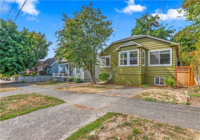 7737 Sunnyside, Seattle, Washington 98103, 4 Bedrooms Bedrooms, ,1 BathroomBathrooms,Residential Lease,For Rent,Pitner's Fourth Addition,Sunnyside,NWM1869871