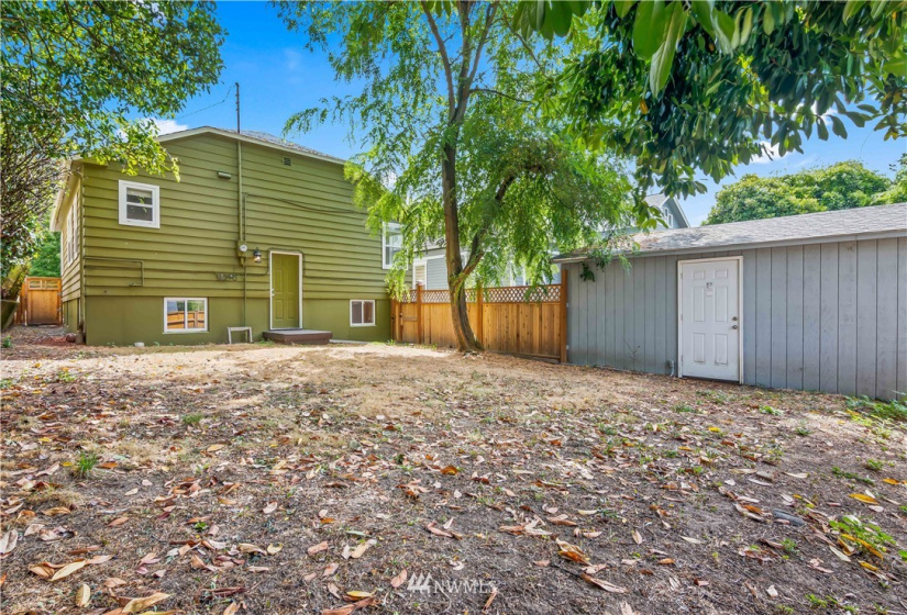 7737 Sunnyside, Seattle, Washington 98103, 4 Bedrooms Bedrooms, ,1 BathroomBathrooms,Residential Lease,For Rent,Pitner's Fourth Addition,Sunnyside,NWM1869871