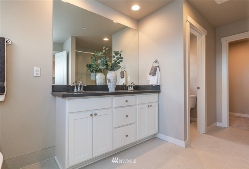 219 Sienna, Wenatchee, Washington 98801, 3 Bedrooms Bedrooms, ,2 BathroomsBathrooms,Residential,For Sale,Sienna Heights,Sienna,NWM1869918
