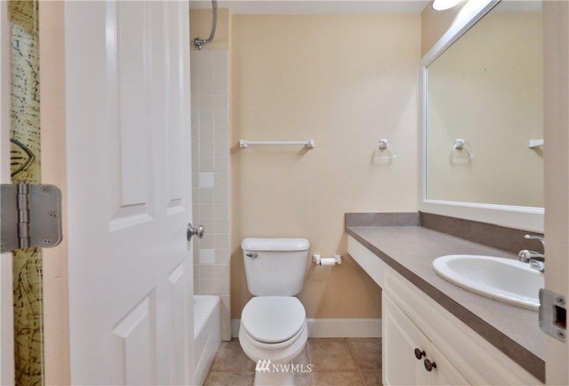 1007 5th, Seattle, Washington 98109, 3 Bedrooms Bedrooms, ,2 BathroomsBathrooms,Residential,For Sale,5th,NWM1869950