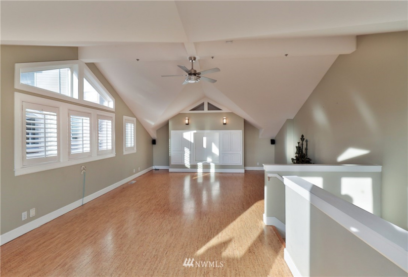 1007 5th, Seattle, Washington 98109, 3 Bedrooms Bedrooms, ,2 BathroomsBathrooms,Residential,For Sale,5th,NWM1869950