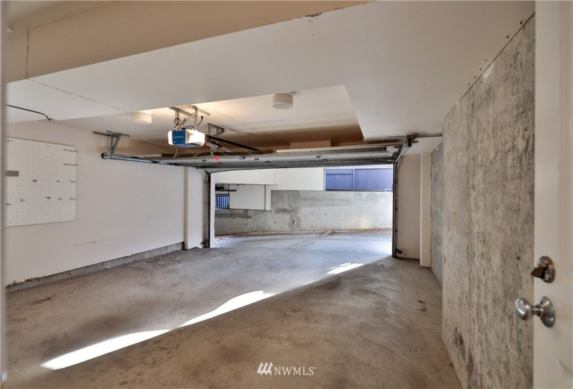 1007 5th, Seattle, Washington 98109, 3 Bedrooms Bedrooms, ,2 BathroomsBathrooms,Residential,For Sale,5th,NWM1869950