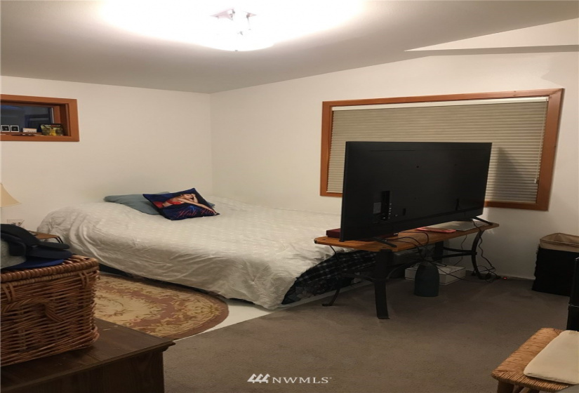 16 Village View, Orcas Island, Washington 98245, 4 Bedrooms Bedrooms, ,4 BathroomsBathrooms,Residential,For Sale,Village View,NWM1859832