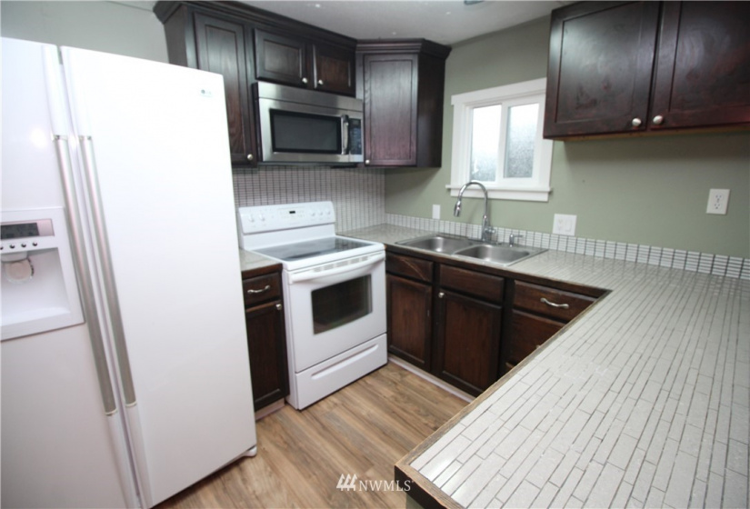 2304 A, Auburn, Washington 98002, 2 Bedrooms Bedrooms, ,1 BathroomBathrooms,Manufactured In Park,For Sale,A,NWM1869794