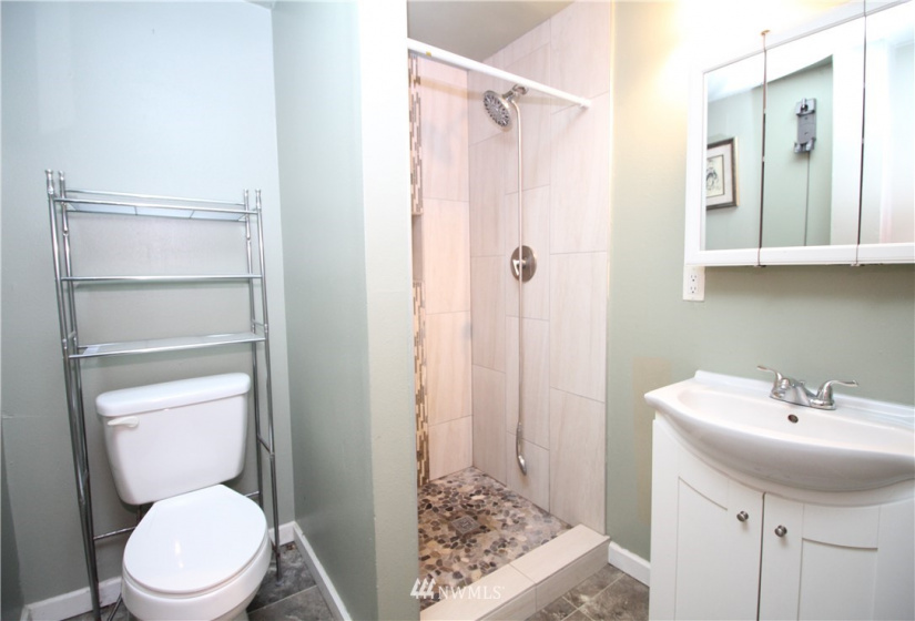 2304 A, Auburn, Washington 98002, 2 Bedrooms Bedrooms, ,1 BathroomBathrooms,Manufactured In Park,For Sale,A,NWM1869794