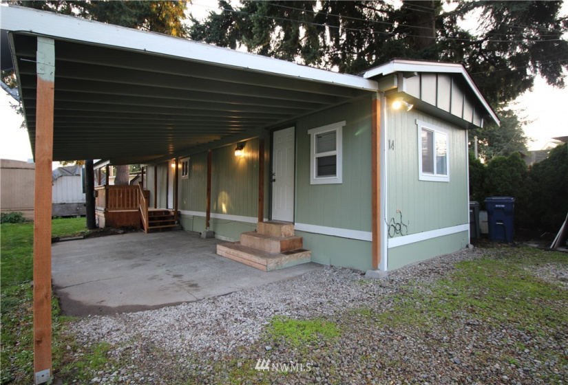 2304 A, Auburn, Washington 98002, 2 Bedrooms Bedrooms, ,1 BathroomBathrooms,Manufactured In Park,For Sale,A,NWM1869794