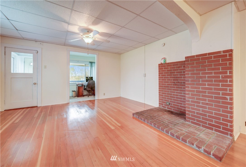 5508 1st, Everett, Washington 98203, 3 Bedrooms Bedrooms, ,Residential Lease,For Rent,1st,NWM1870085