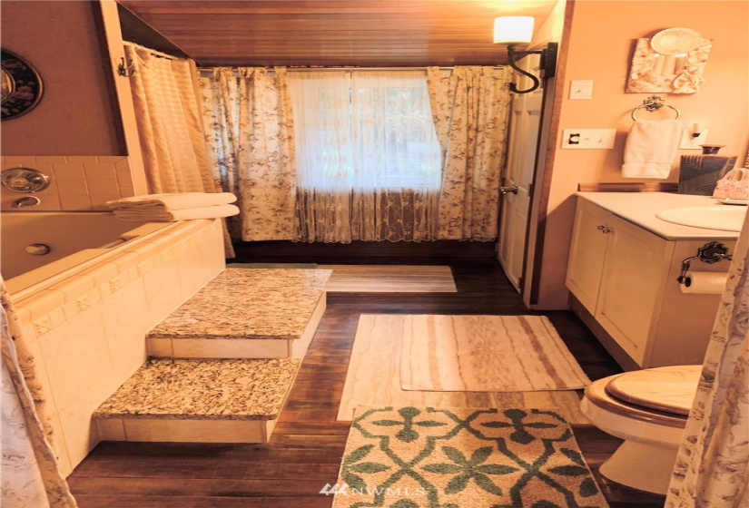 2 Cedar, Pacific Beach, Washington 98571, 3 Bedrooms Bedrooms, ,2 BathroomsBathrooms,Residential,For Sale,Cedar,NWM1869882