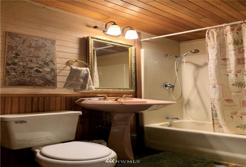 2 Cedar, Pacific Beach, Washington 98571, 3 Bedrooms Bedrooms, ,2 BathroomsBathrooms,Residential,For Sale,Cedar,NWM1869882