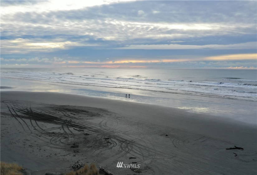 2 Cedar, Pacific Beach, Washington 98571, 3 Bedrooms Bedrooms, ,2 BathroomsBathrooms,Residential,For Sale,Cedar,NWM1869882