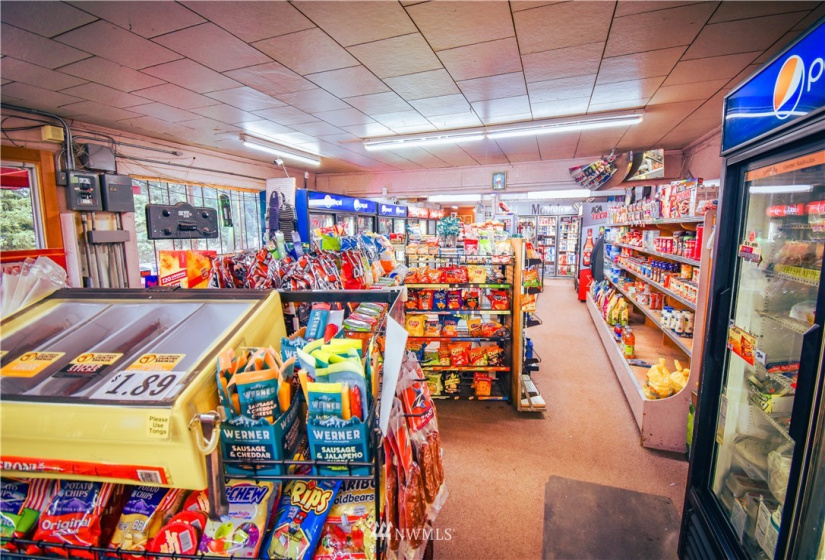 1306 BIRCHBAY LYNDEN RD, Lynden, Washington 98264, ,Commercial Sale,For Sale,BIRCHBAY LYNDEN RD,NWM1869316