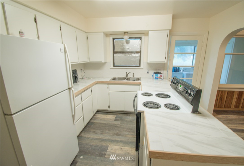 1306 BIRCHBAY LYNDEN RD, Lynden, Washington 98264, ,Commercial Sale,For Sale,BIRCHBAY LYNDEN RD,NWM1869316