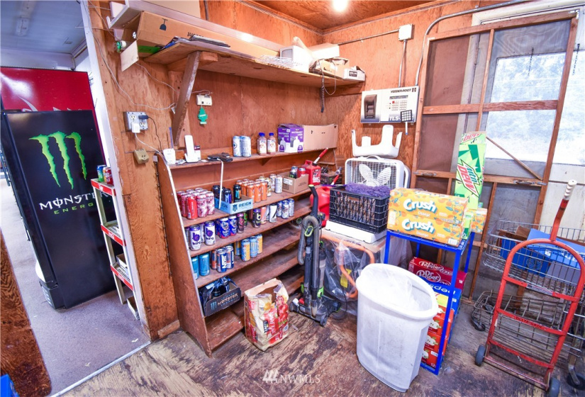 1306 BIRCHBAY LYNDEN RD, Lynden, Washington 98264, ,Commercial Sale,For Sale,BIRCHBAY LYNDEN RD,NWM1869316
