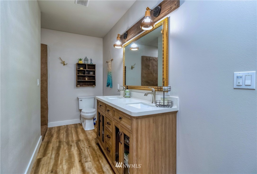 84395 Highway 339, Milton-Freewater, Oregon 97862, 2 Bedrooms Bedrooms, ,2 BathroomsBathrooms,Residential,For Sale,Highway 339,NWM1870139