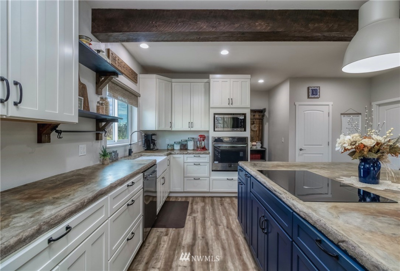 84395 Highway 339, Milton-Freewater, Oregon 97862, 2 Bedrooms Bedrooms, ,2 BathroomsBathrooms,Residential,For Sale,Highway 339,NWM1870139
