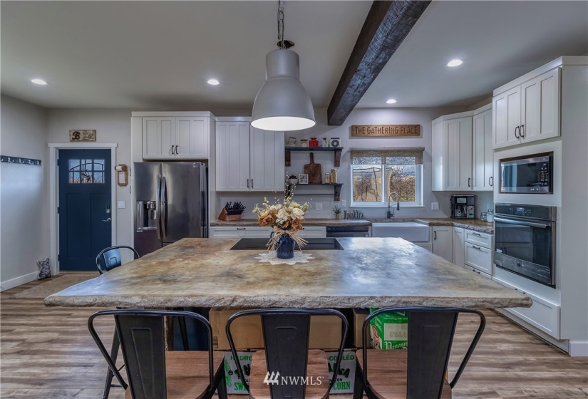 84395 Highway 339, Milton-Freewater, Oregon 97862, 2 Bedrooms Bedrooms, ,2 BathroomsBathrooms,Residential,For Sale,Highway 339,NWM1870139
