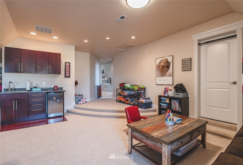 8596 Dune Lake, Moses Lake, Washington 98837, 4 Bedrooms Bedrooms, ,2 BathroomsBathrooms,Residential,For Sale,Dune Lake,NWM1870241