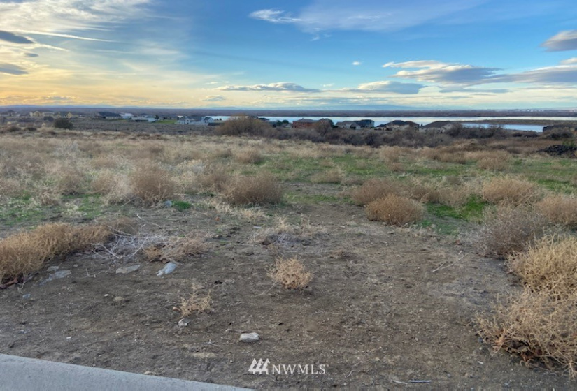 8296 Dune Lake, Moses Lake, Washington 98837, ,Land,For Sale,Dune Lake,NWM1870247
