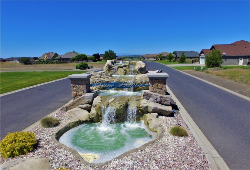 8296 Dune Lake, Moses Lake, Washington 98837, ,Land,For Sale,Dune Lake,NWM1870247