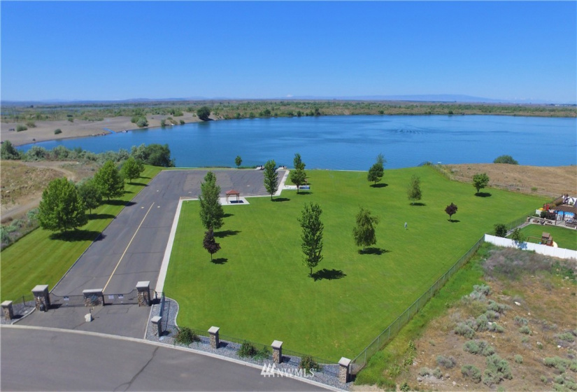 8296 Dune Lake, Moses Lake, Washington 98837, ,Land,For Sale,Dune Lake,NWM1870247