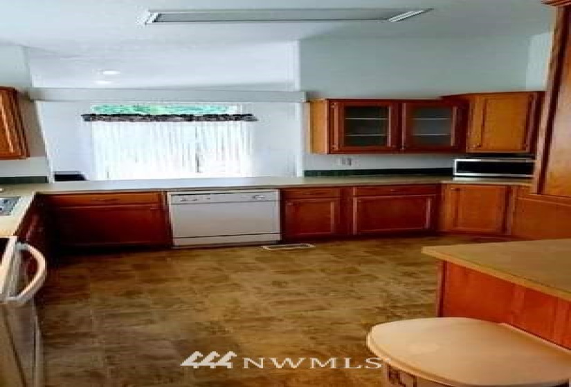 39115 SR530, Arlington, Washington 98223, 5 Bedrooms Bedrooms, ,3 BathroomsBathrooms,Residential,For Sale,SR530,NWM1870321
