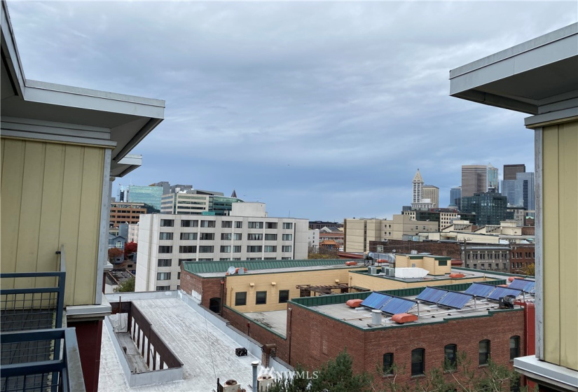 668 Lane, Seattle, Washington 98104, ,1 BathroomBathrooms,Residential Lease,For Rent,Lane,NWM1870383