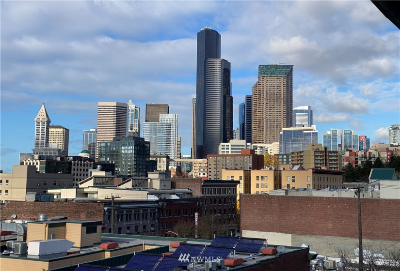 668 Lane, Seattle, Washington 98104, ,1 BathroomBathrooms,Residential Lease,For Rent,Lane,NWM1870383