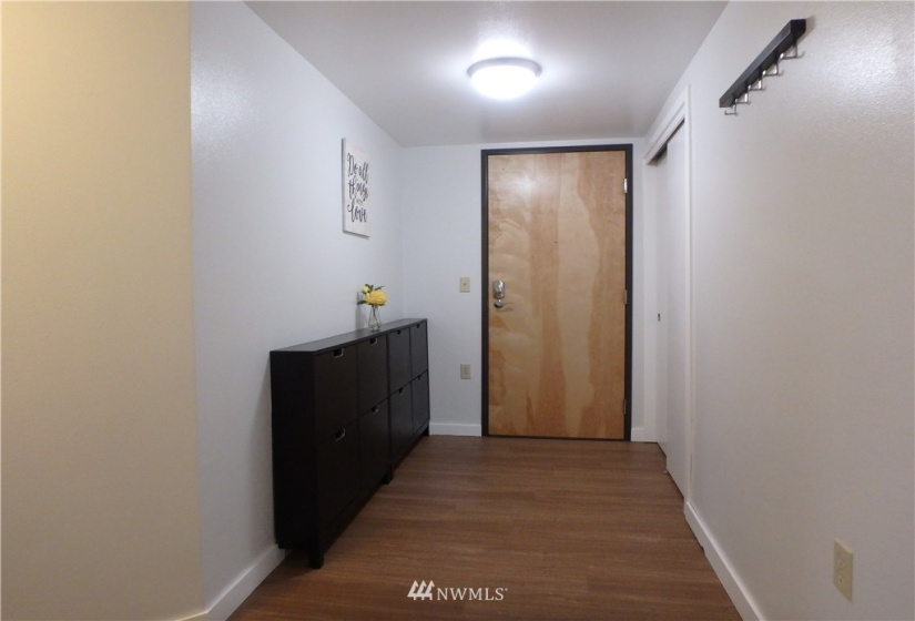 827 Hiawatha, Seattle, Washington 98144, 3 Bedrooms Bedrooms, ,2 BathroomsBathrooms,Residential,For Sale,Pontedera,Hiawatha,NWM1870425