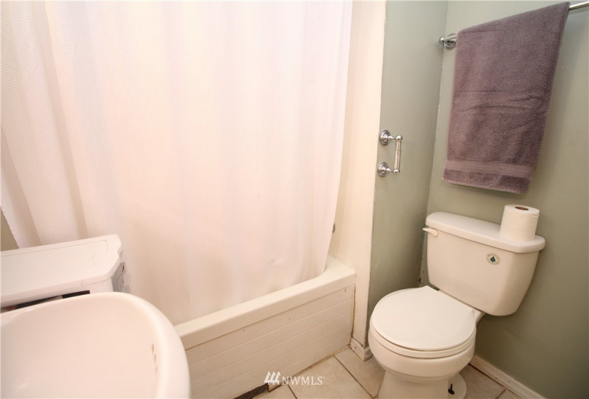 3710 A, Auburn, Washington 98002, 2 Bedrooms Bedrooms, ,1 BathroomBathrooms,Manufactured In Park,For Sale,A,NWM1870375