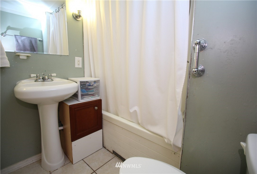 3710 A, Auburn, Washington 98002, 2 Bedrooms Bedrooms, ,1 BathroomBathrooms,Manufactured In Park,For Sale,A,NWM1870375