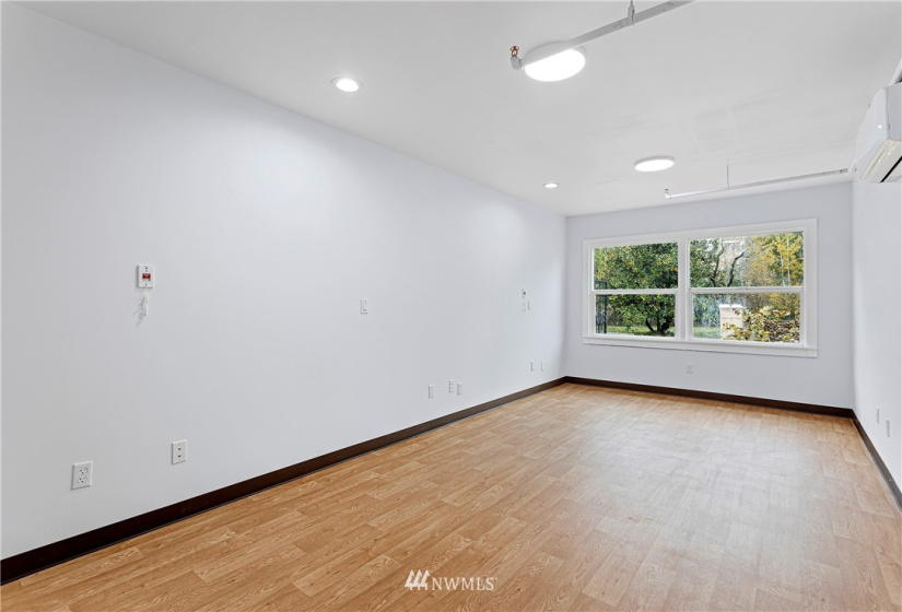 1215 Tower, Centralia, Washington 98531, ,Commercial Sale,For Sale,Tower,NWM1870593