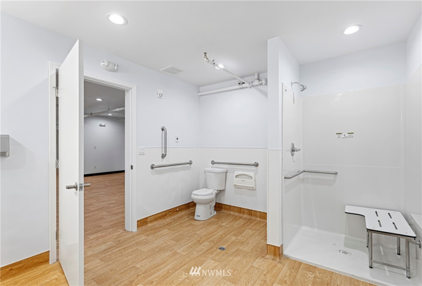 1215 Tower, Centralia, Washington 98531, ,Commercial Sale,For Sale,Tower,NWM1870593
