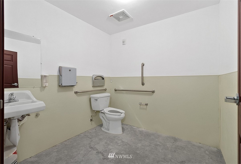 3415 Auburn Way S #101-105, Auburn, Washington 98092, 1 Bedroom Bedrooms, ,Residential Lease,For Rent,Auburn Way S #101-105,NWM1868738