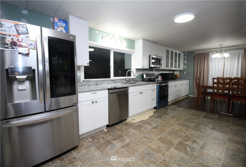 15836 81st, Puyallup, Washington 98372, 5 Bedrooms Bedrooms, ,2 BathroomsBathrooms,Manufactured In Park,For Sale,81st,NWM1870433