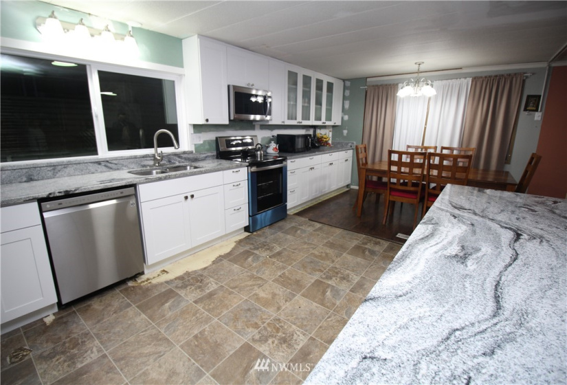 15836 81st, Puyallup, Washington 98372, 5 Bedrooms Bedrooms, ,2 BathroomsBathrooms,Manufactured In Park,For Sale,81st,NWM1870433