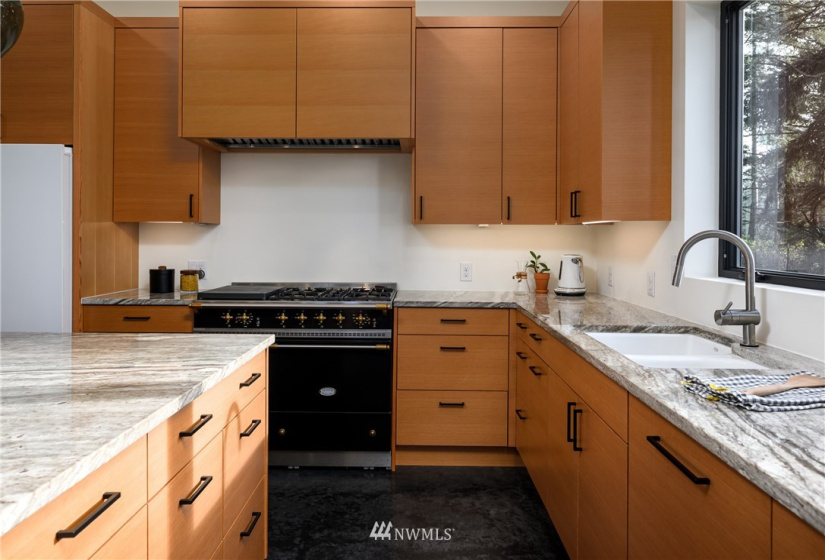 9443 Bayview Edison, Bow, Washington 98232, 2 Bedrooms Bedrooms, ,1 BathroomBathrooms,Residential,For Sale,Bayview Edison,NWM1870358