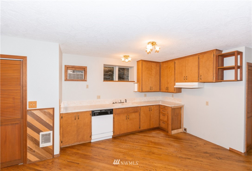 238 Huntington, Castle Rock, Washington 98611, 2 Bedrooms Bedrooms, ,2 BathroomsBathrooms,Residential,For Sale,Huntington,NWM1870658