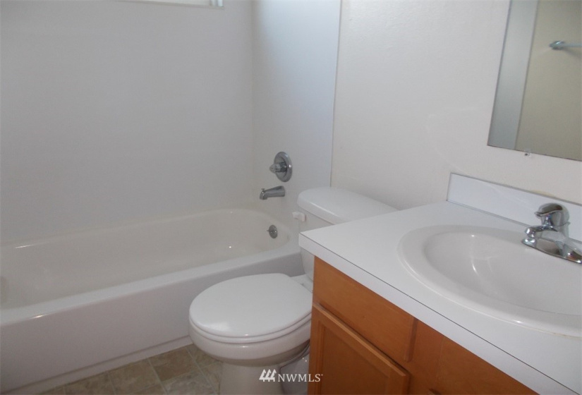 2223 Minor, Seattle, Washington 98102, 2 Bedrooms Bedrooms, ,1 BathroomBathrooms,Residential Lease,For Rent,Minor,NWM1870875