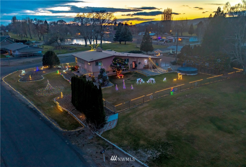 840 Braeburn, Soap Lake, Washington 98851, 4 Bedrooms Bedrooms, ,1 BathroomBathrooms,Residential,For Sale,LAKEVIEW COUNTRY CLUB 1ST,Braeburn,NWM1870867
