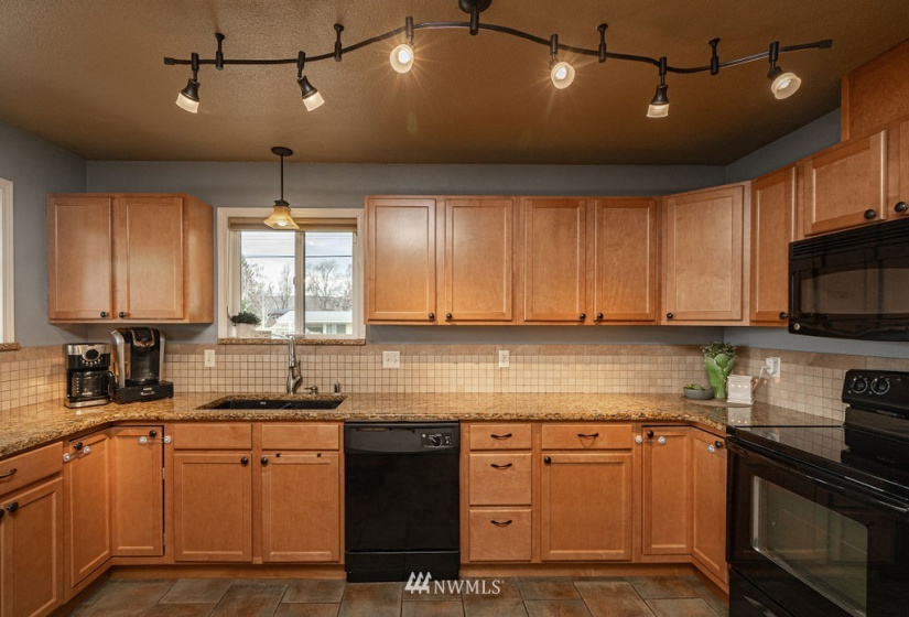 840 Braeburn, Soap Lake, Washington 98851, 4 Bedrooms Bedrooms, ,1 BathroomBathrooms,Residential,For Sale,LAKEVIEW COUNTRY CLUB 1ST,Braeburn,NWM1870867