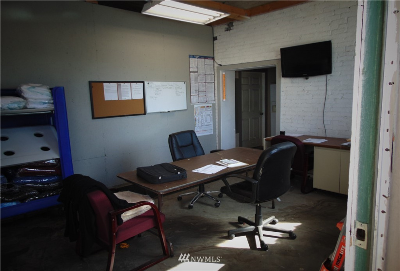 801 Benton Way, Wenatchee, Washington 98801, ,Commercial Sale,For Sale,Benton Way,NWM1863544