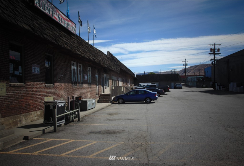 801 Benton Way, Wenatchee, Washington 98801, ,Commercial Sale,For Sale,Benton Way,NWM1863544