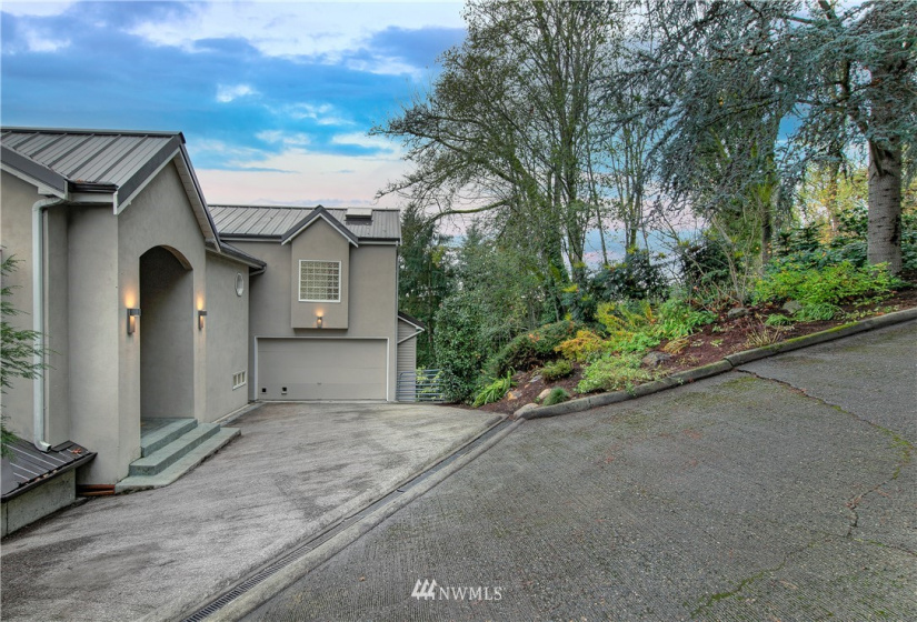 1528 Interlaken, Seattle, Washington 98112, 4 Bedrooms Bedrooms, ,2 BathroomsBathrooms,Residential,For Sale,Interlaken,NWM1868114