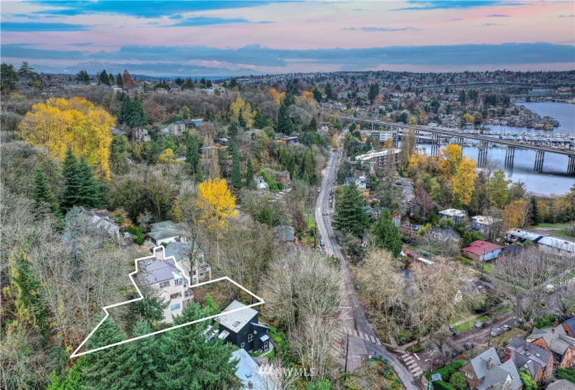 1528 Interlaken, Seattle, Washington 98112, 4 Bedrooms Bedrooms, ,2 BathroomsBathrooms,Residential,For Sale,Interlaken,NWM1868114