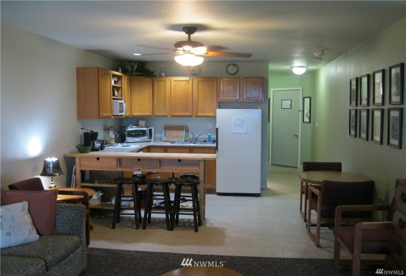 304 14th, Long Beach, Washington 98631, 1 Bedroom Bedrooms, ,2 BathroomsBathrooms,Residential,For Sale,Chautauqua Lodge,14th,NWM1871001