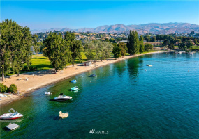 1 Beach 537-A, Manson, Washington 98831, 2 Bedrooms Bedrooms, ,2 BathroomsBathrooms,Residential,For Sale,Beach,Beach 537-A,NWM1870420