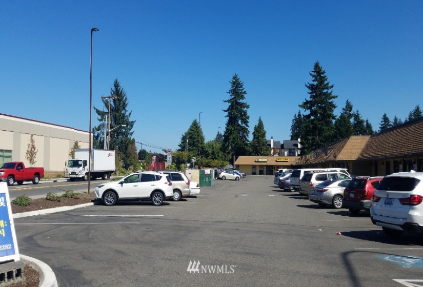 30800 Pacific, Federal Way, Washington 98003, 9 Bedrooms Bedrooms, ,Residential Lease,For Rent,Pacific,NWM1869256