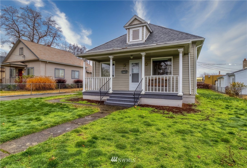 613 Birch, Walla Walla, Washington 99362, 2 Bedrooms Bedrooms, ,1 BathroomBathrooms,Residential,For Sale,Barrons Addition,Birch,NWM1870393