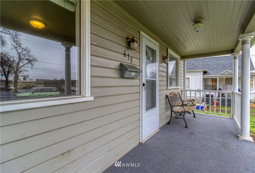 613 Birch, Walla Walla, Washington 99362, 2 Bedrooms Bedrooms, ,1 BathroomBathrooms,Residential,For Sale,Barrons Addition,Birch,NWM1870393