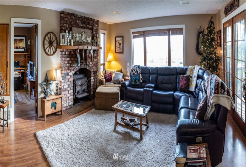 1858 Badger, Custer, Washington 98240, 4 Bedrooms Bedrooms, ,1 BathroomBathrooms,Residential,For Sale,Badger,NWM1869238